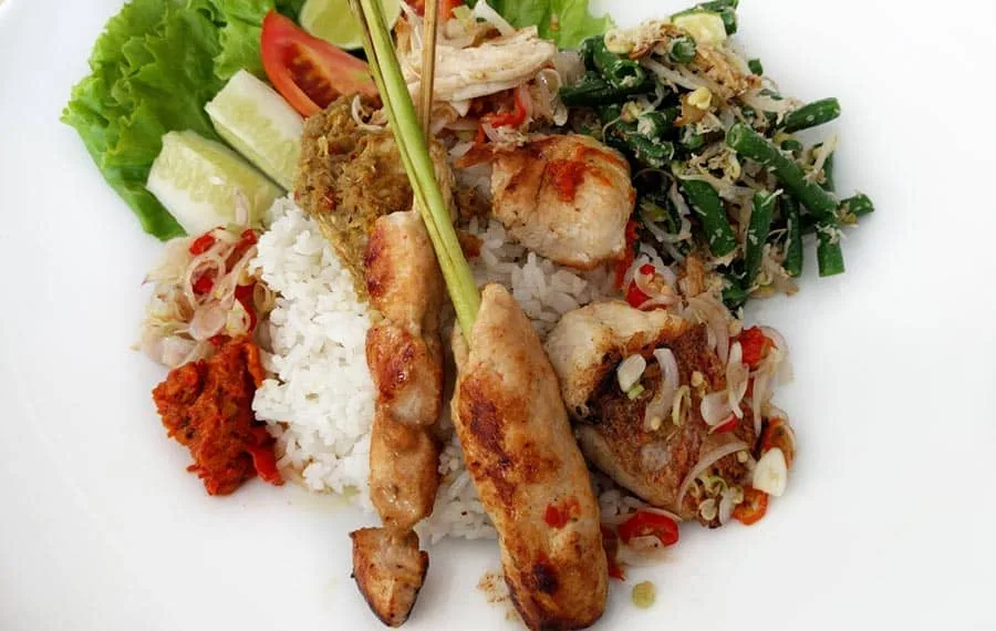 Local food in Nusa Dua: Nasi Campur